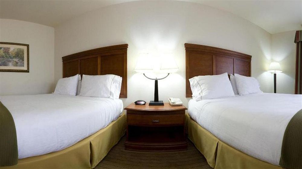 Express & By Ihg