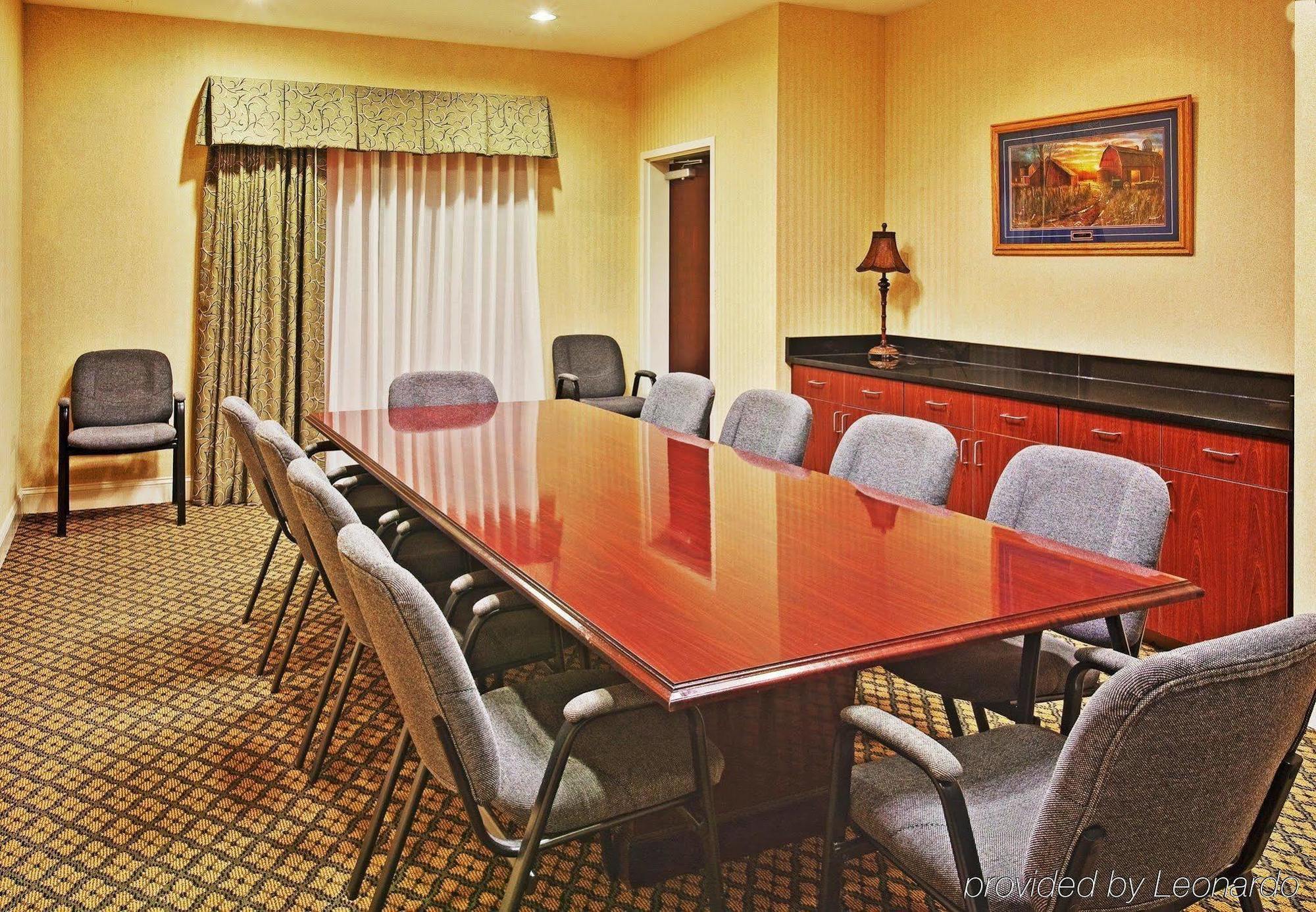 Express & By Ihg 2* Dyersburg